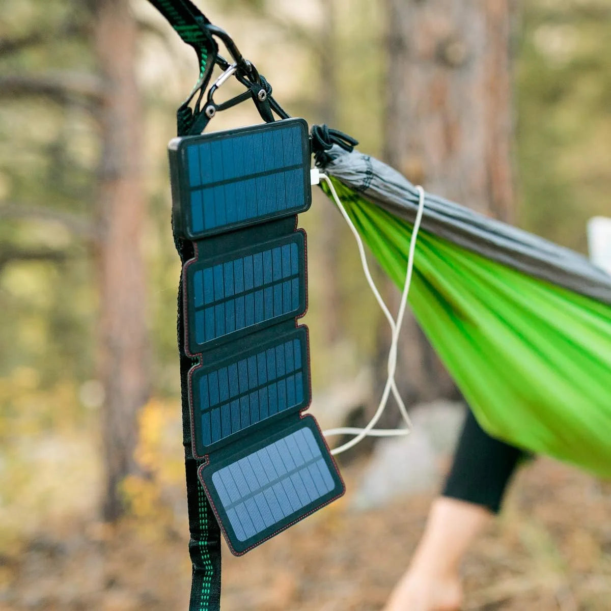 Quadrapro Solar Power Bank: Ultimate 5.5W 4-Panel Wireless Charger for iPhone & Android with Dual USB Ports, Flashlight, and Magnetic Mounts